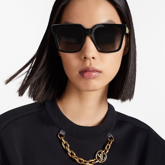 100% Authentic LV Edge Large Square Sunglasses**** Case and felt included - Picture 6 of 8